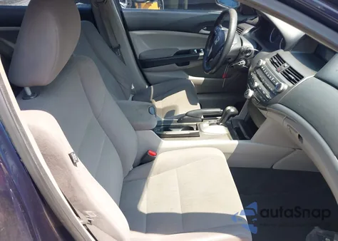 2011 Honda Accord 2.4 Lx-P z USA, uszkodzony, nr VIN 1HGCP2F44BA120302